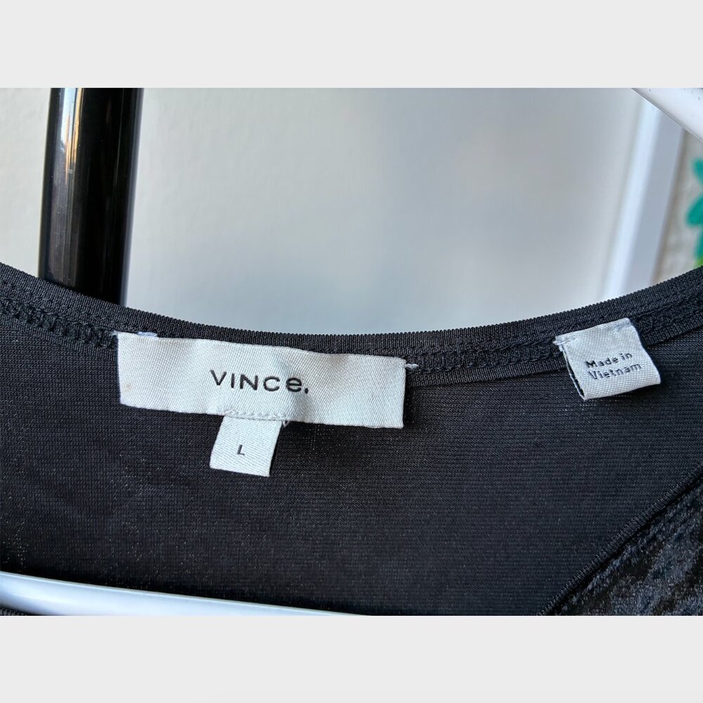 Vince Black Velvet Short Sleeve Blouse - Size L - Picture 4 of 7